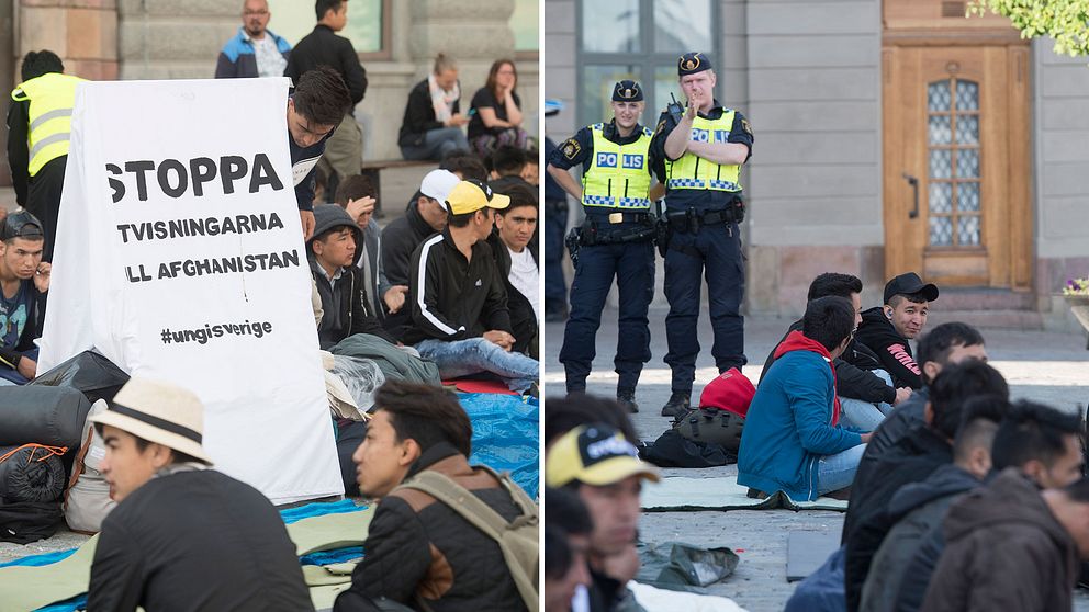 Poliser på plats på Mynttorget i Stockholm där afghanska ungdomar demonstrerar.