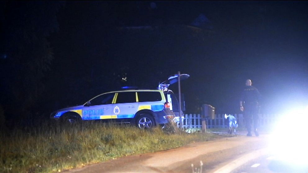 Polisjakt efter skjutningen i Herrljunga som kopplas till mordet i Limmared.