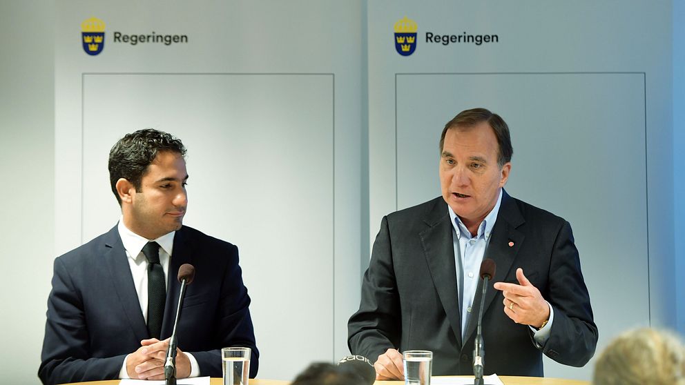 Civilminister Ardalan Shekarabi och statsminister Stefan Löfven