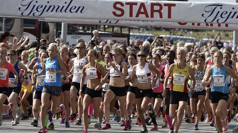 25.000 tjejer springer milen | SVT Nyheter
