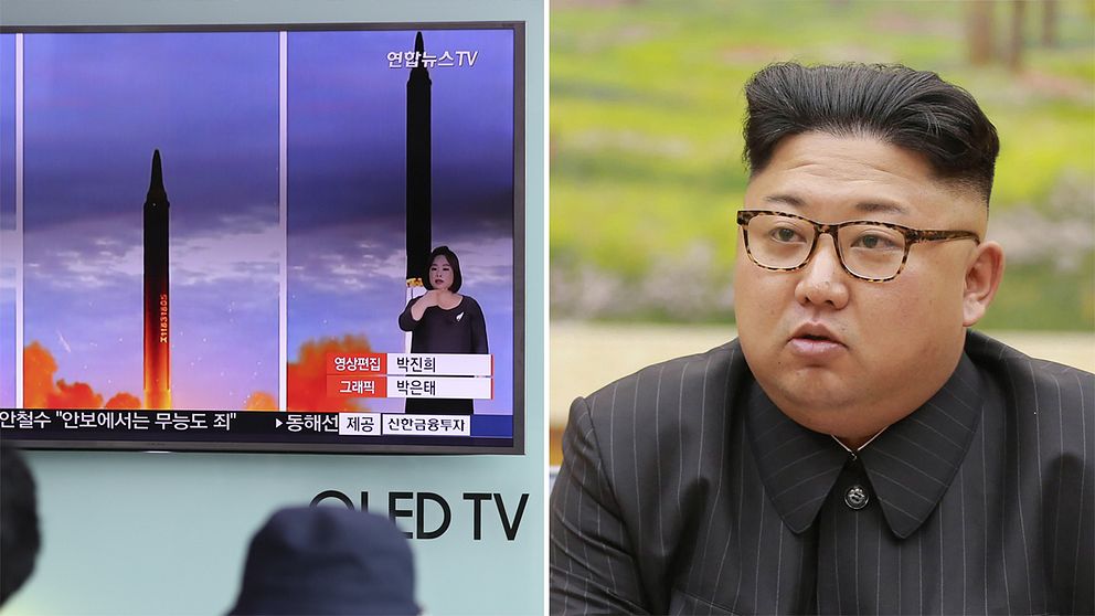 Till vänster tv-skärm visar nordkoreansk tv-sändning med två bilder som visar en missil som avfyras. Till höger en bild på Nordkoreas ledare Kim Jong-un.