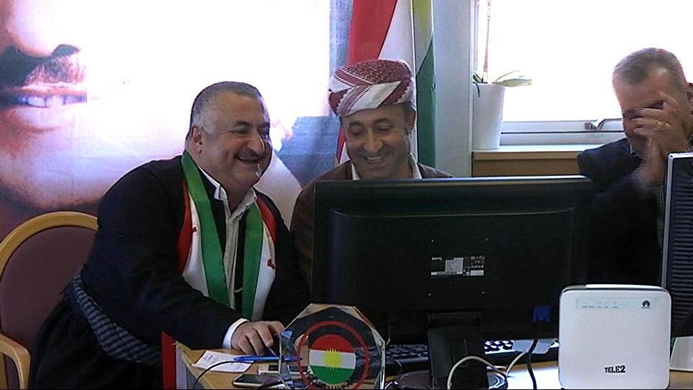 Glädje när irakiska kurder i Göteborg röstar ja till självständighet.