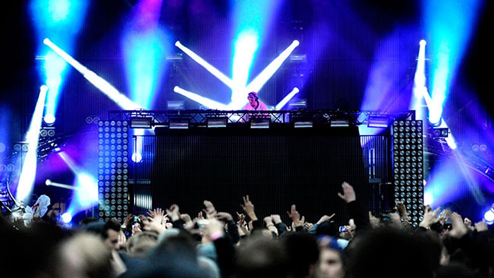 DJ:en och musikproducenten Avicii, Tim Bergling, under en konsert på Söderstadion i Stockholm.