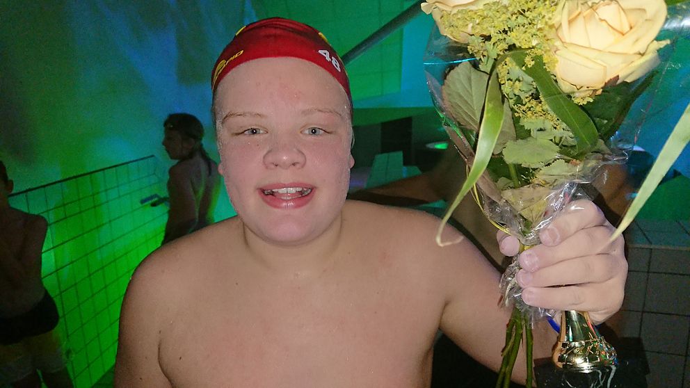 Svensk juniormästare i vattenrutschbana 2017 är 13-åriga Timothy Neuhaus från Gävle.