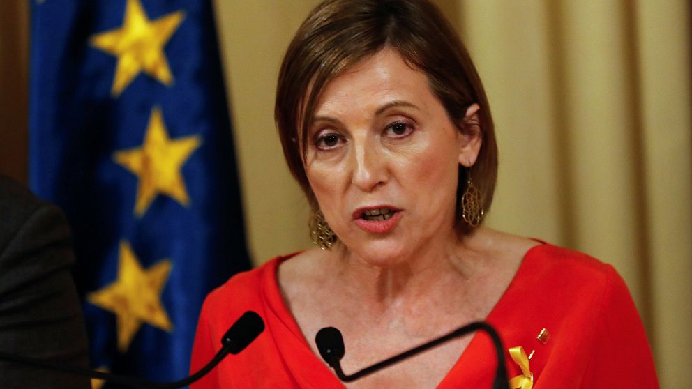 Carme Forcadell, talesperson för den katalanska regeringen, kallade den spanska centralregeringens åtgärdsförslag för en ”kupp” i ett tv-sänt tal.