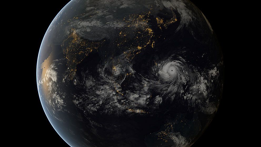 Haiyan sedd från rymden.