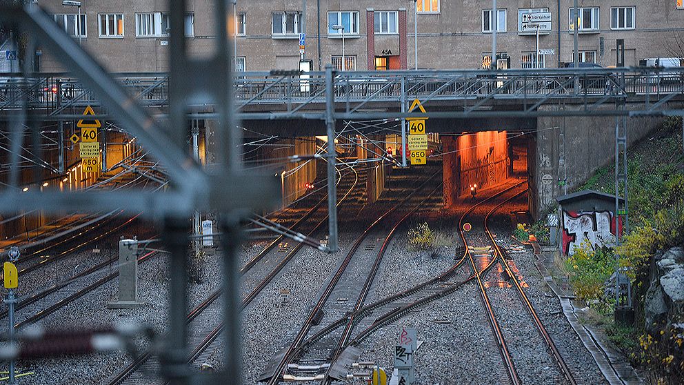 Urspårning mellan Södra Station och Stockholms central.