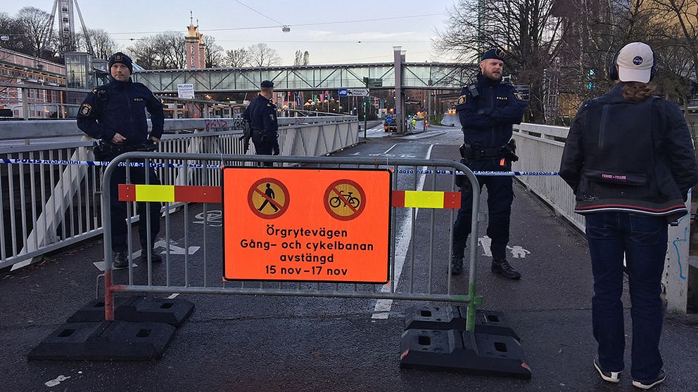 Örgrytevägen är avspärrad vid Gothia Towers sedan onsdagsmorgonen. Något fotgängare och cyklister nu märkt av.