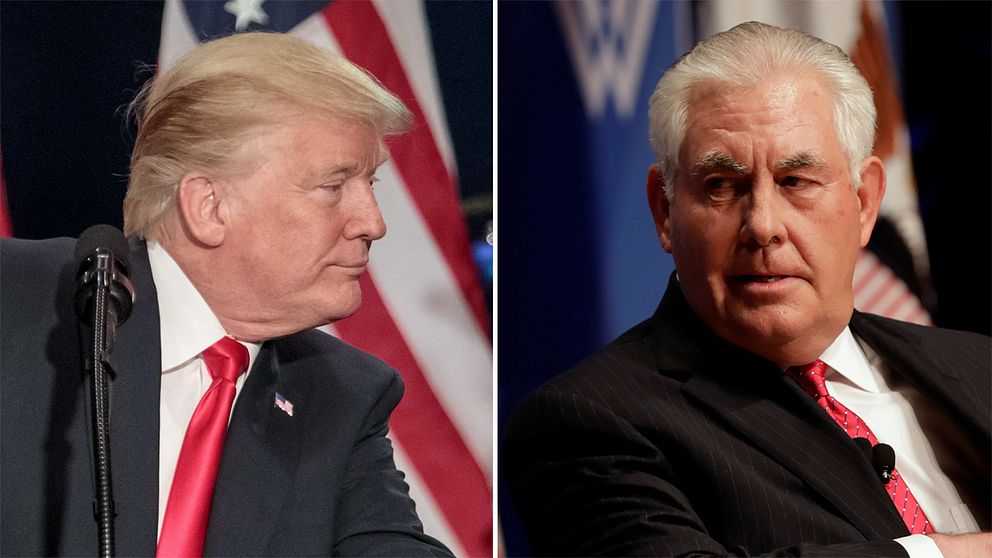 Till vänster Donald Trump. Till höger Rex Tillerson. Arkivbilder.