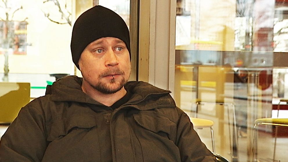 32-åriga Mattias Karlsson har varit hemlös sedan han vräktes från sin lägenhet i Falun i januari