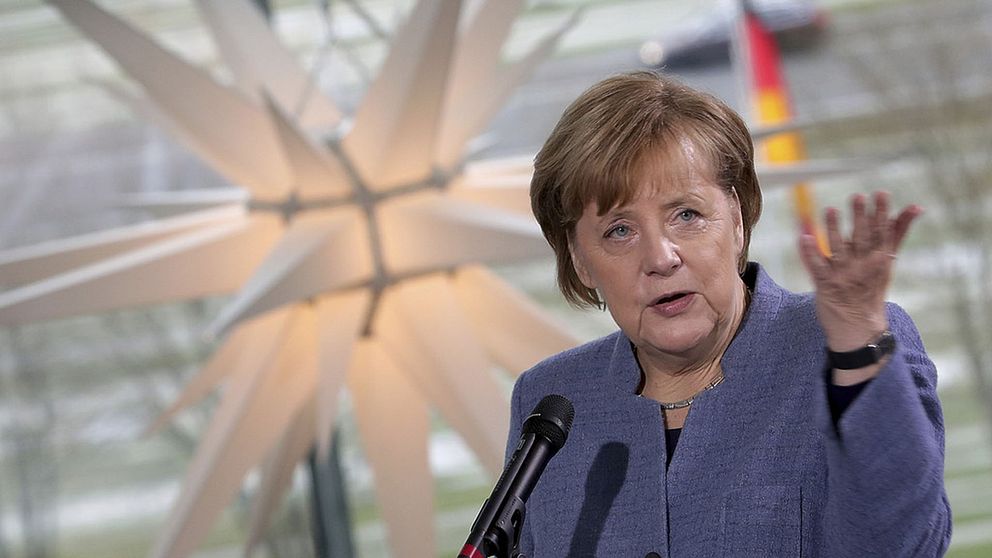 Angela Merkel gör ett nytt försök att hitta en regeringspartner.