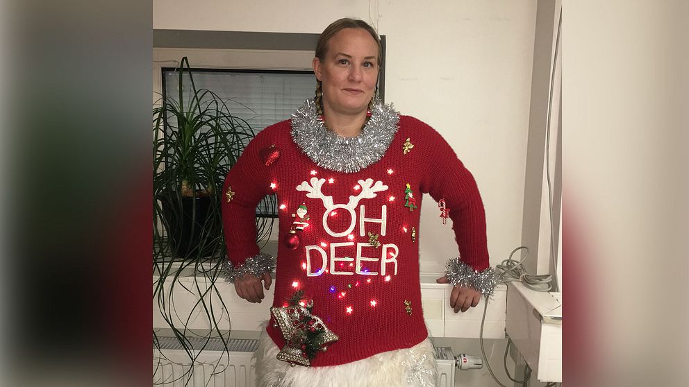 Lovisa Ericsson i en alldeles lysande jultröja.