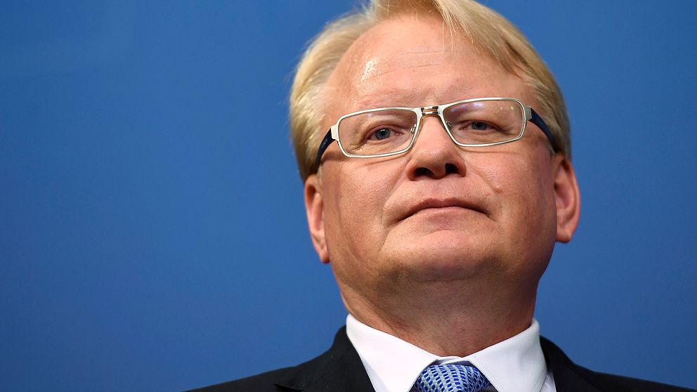 Försvarsminister Peter Hultqvist (S).