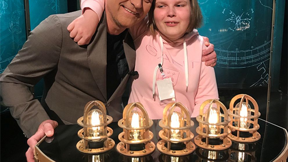 Magdalena från Sandviken fick sin stora dag med Rickard på SVT | SVT ...