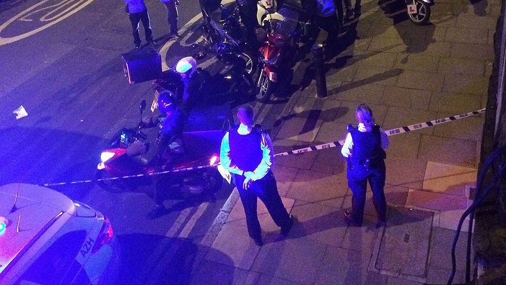 Brittisk polis efter en syraattack i London i juli 2017.