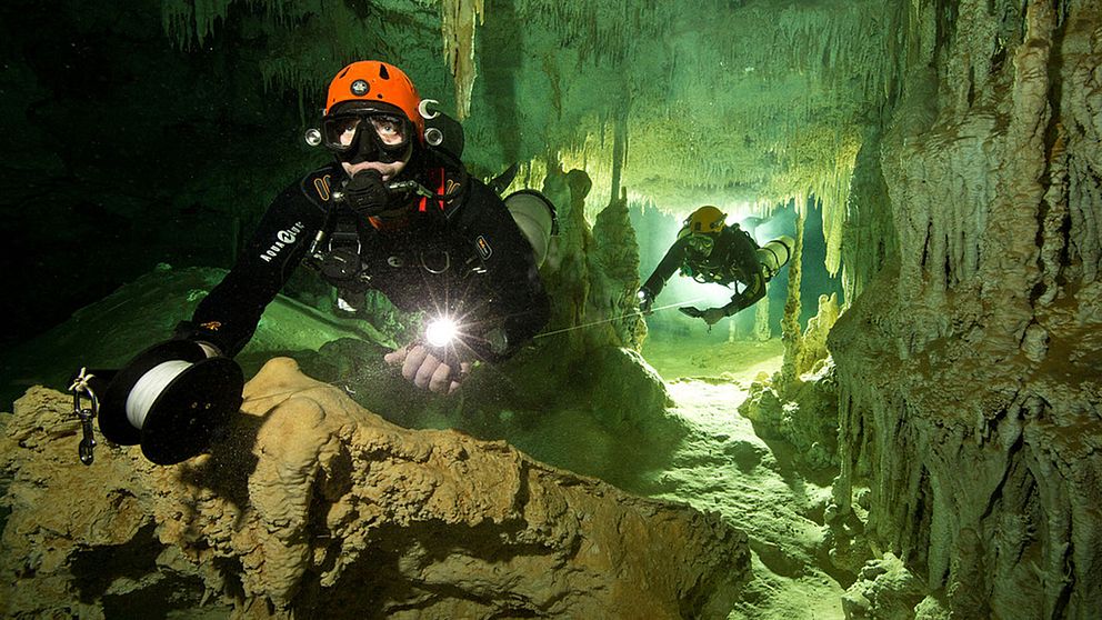 Nya förbindelser mellan de gigantiska grottsystemen vid Yucatan i Mexiko har upptäckts av dykare.