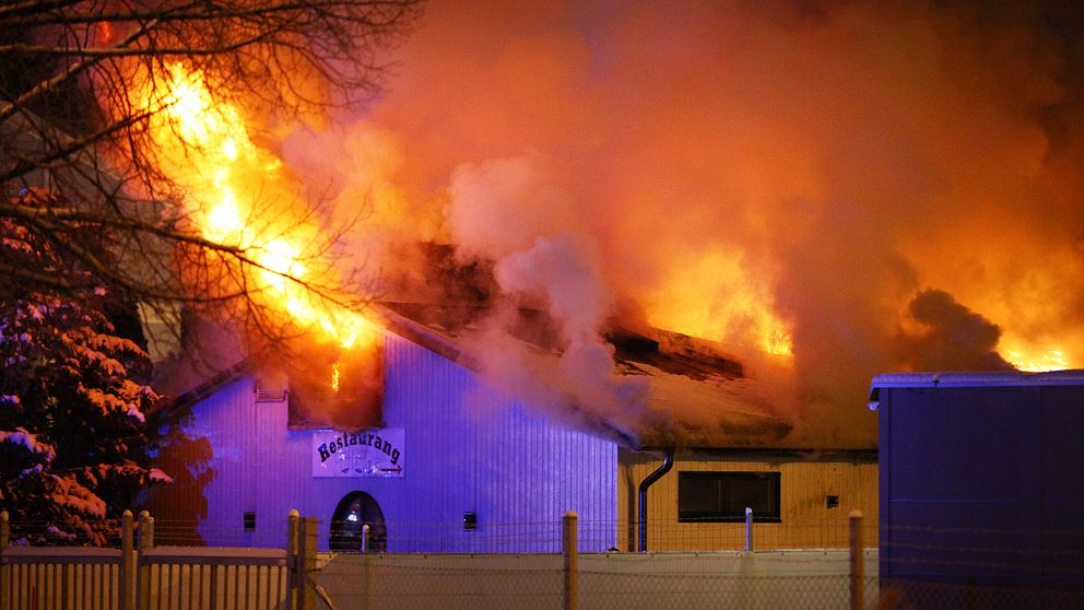 Brand i 35:ans kök och restaurang i Strängnäs