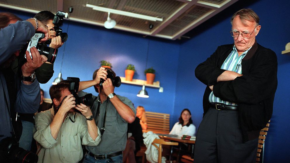Ingvar Kamprad vid en presskonferens den 17 augusti 1998 på Ikea i Kungens Kurva.