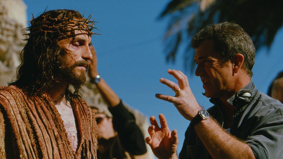 Jim Caviezel och Mel Gibson under inspelningen av The passion of the Christ, 2004.