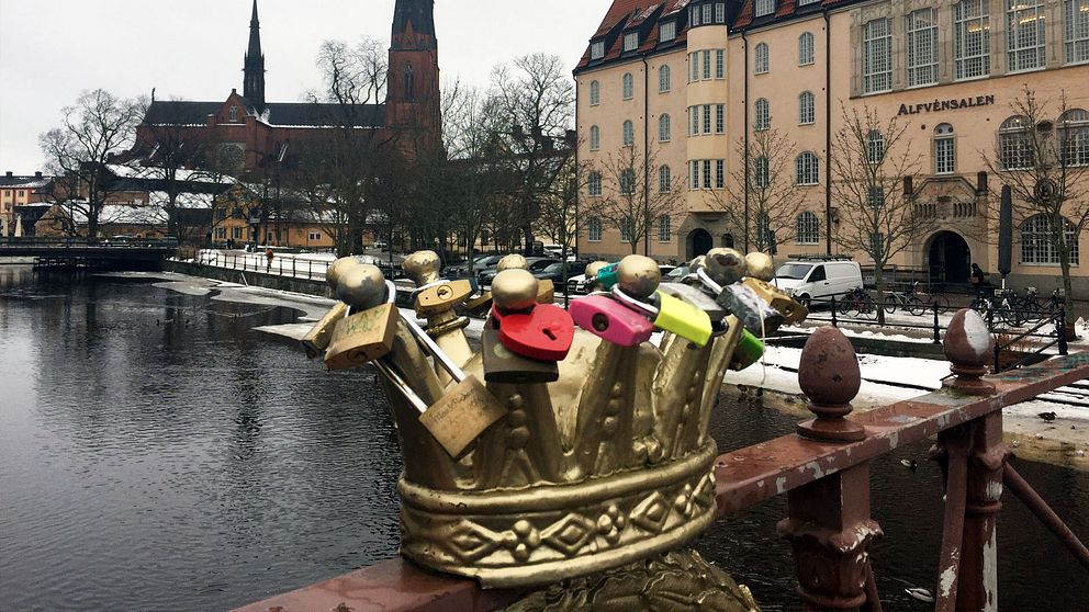 Hänglås, kärlekslås, Jernbron, Fyrisån, Uppsala domkyrka