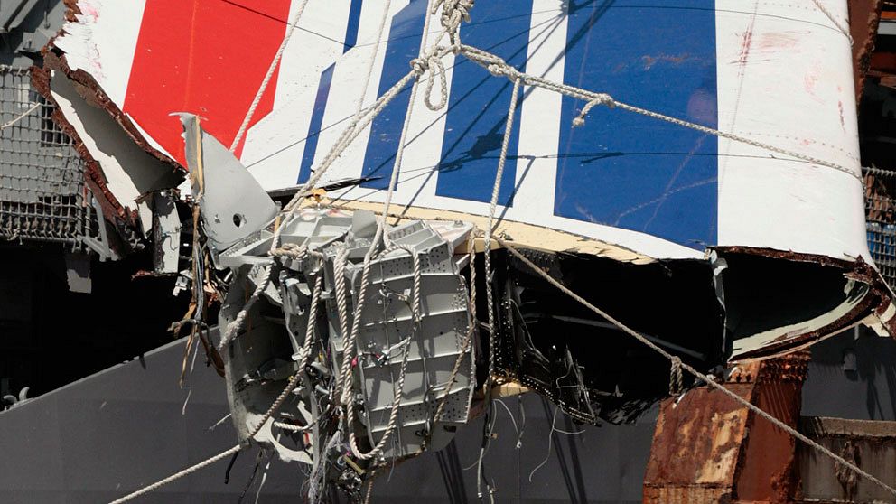 Del från det kraschade Air Franceplanet i Atlanten. Foto: Scanpix