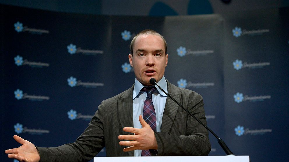 Kent Ekeroth talar under Sverigedemokraternas landsdagar i Västerås 2013.