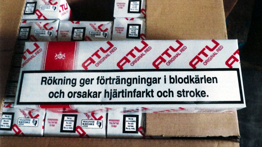 I männens last hittade Tullen på Verkö över 100 000 cigaretter. Bilden är hämtad från ett annat tillfälle.