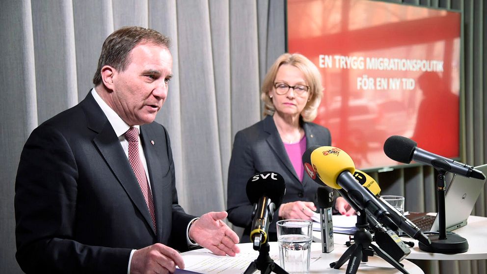Socialdemokraternas partiledare Stefan Löfven och migrationsminister Heléne Fritzon
