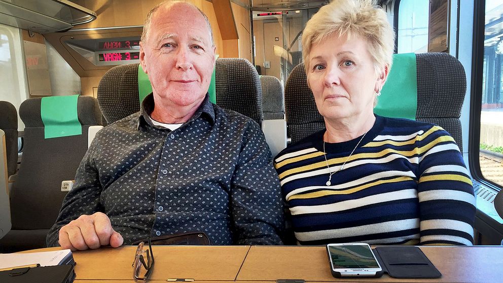 Andrew och Elena McDonald bor i Malaga i Spanien och var i Sverige för att hälsa på vänner i Askersund, när de fastnade i tågkaoset.