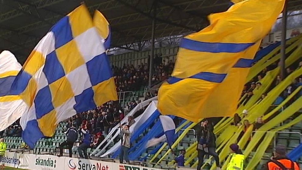 Publikrusning till derbyt mellan GIF Sundsvall och Östersunds FK.