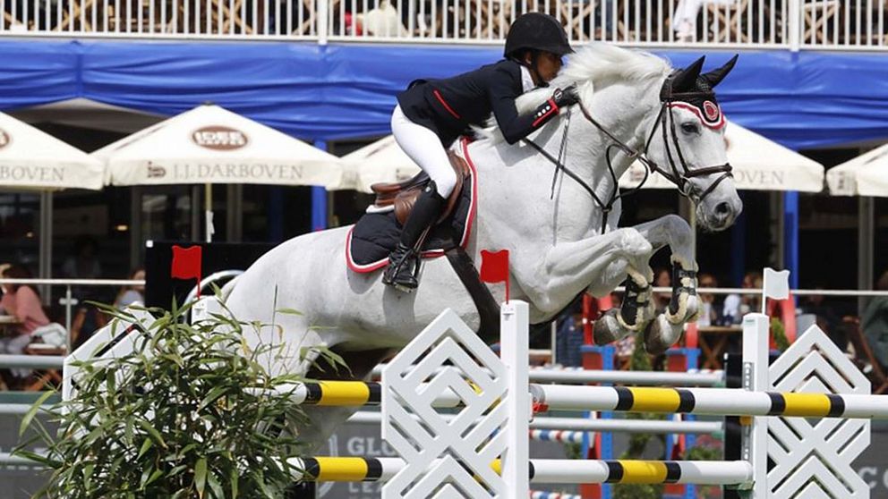 Tidigare svenska landslagsryttaren Mathilda Karlsson rider nu för Sri Lanka.