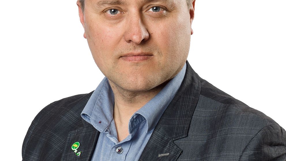 Nicklas Attefjord (Mp) ordförande i Västra Hälso- och sjukvårdsnämnden.