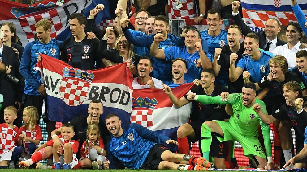 Kroatien firar finalavencemanget med familj och fans.