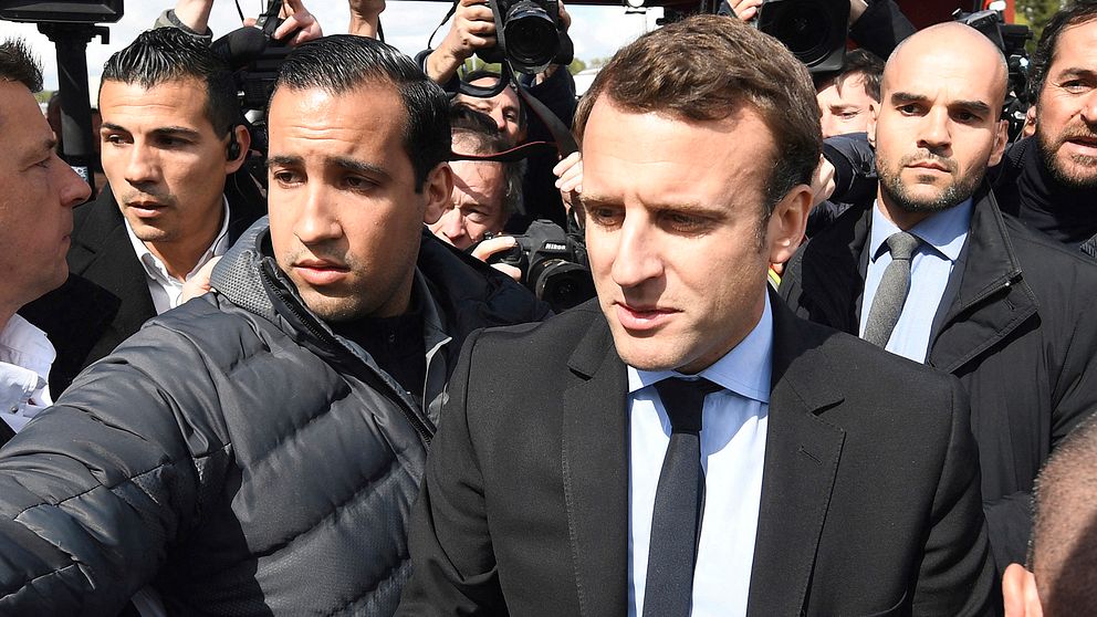 Frankrikes president Emmanuel Macron och hans livvakt, Alexandre Benalla.