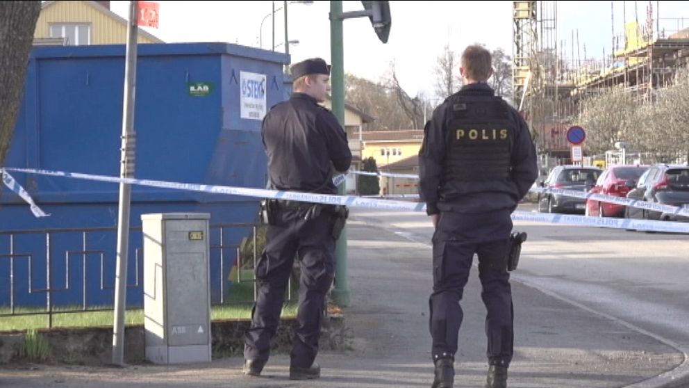 poliser på brottsplatsen i Värnamo