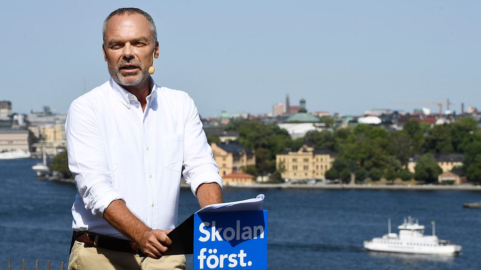 Liberalernas partiledare Jan Björklund (L) sommartalar på Ersta terassen i Stockholm.