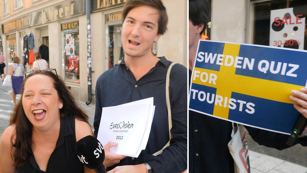 En turist från Israel, SVT:s reporter Torbjörn Averås Skorup och en skylt med texten ”Sweden quiz for tourists”