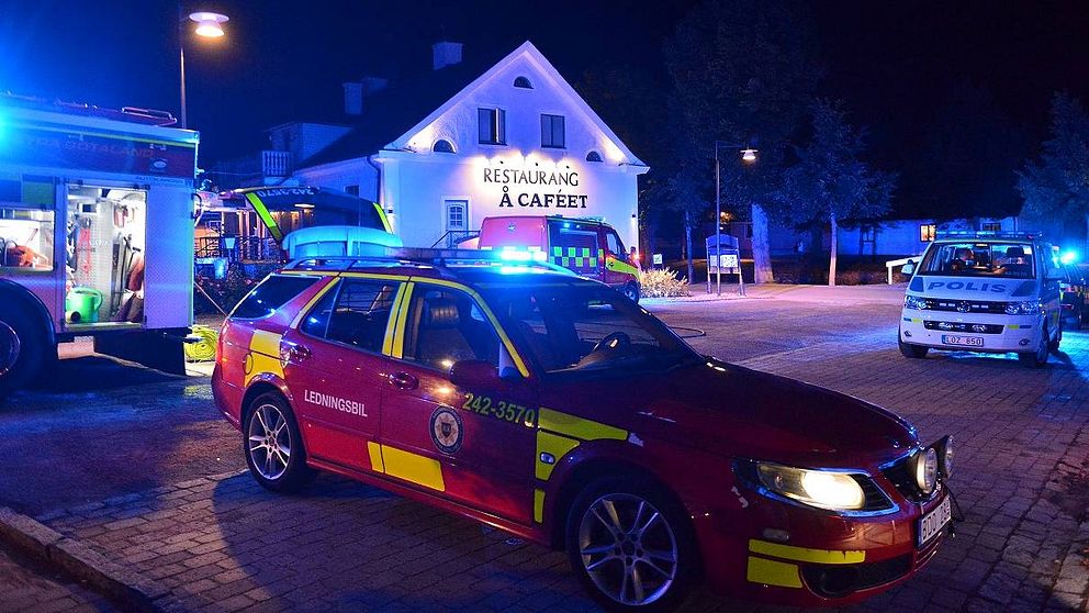 En restaurang längs kanalen i Söderköping eldhärjades natten till lördag.