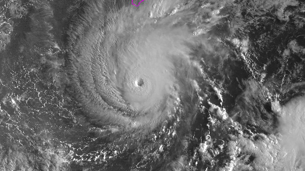 Sattelitbild på orkanen ”Lane” medan den närmar sig Hawaii.