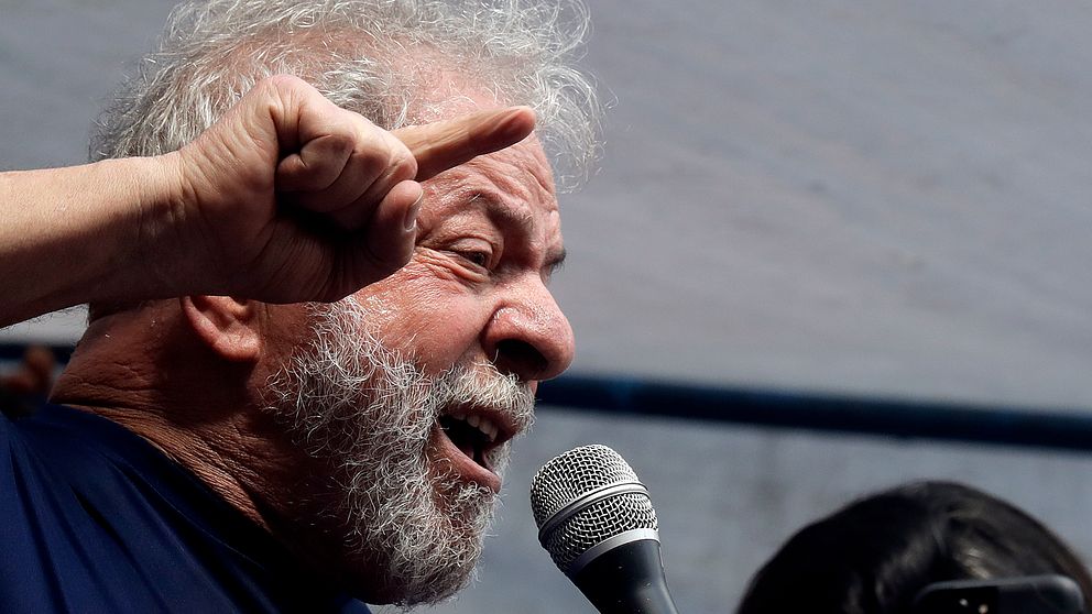Brasiliens före detta president Lula da Silva annonserar nu att han inte längre tänker ställa upp som presidentkandidat