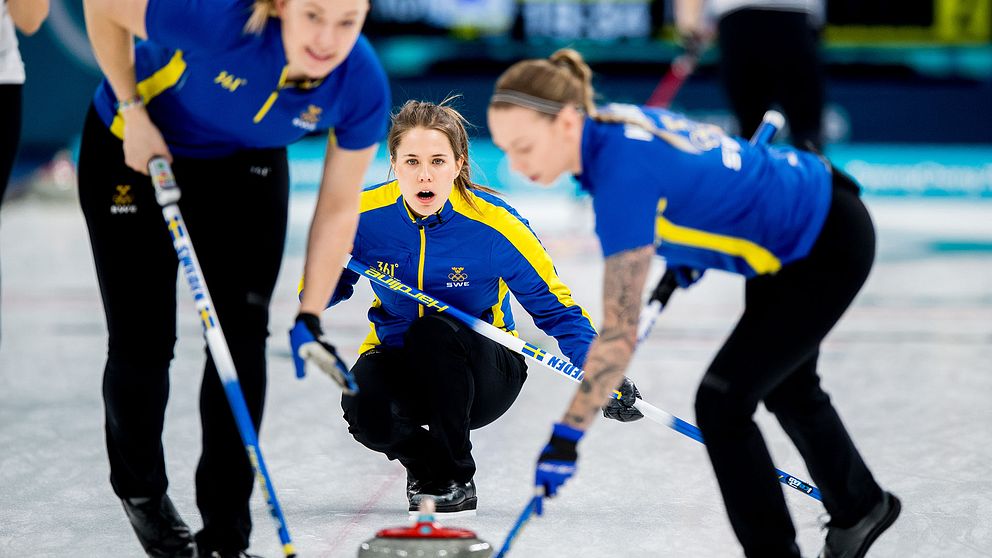 Lag Anna Hasselborg tog tredje raka segern i curlingens World Cup i Kina.