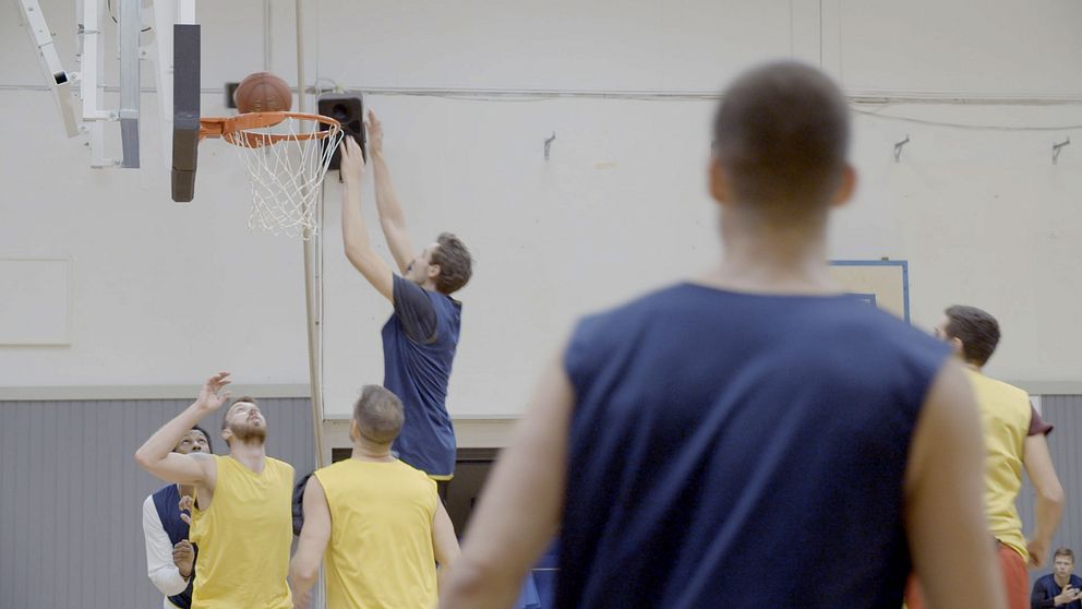 Köpings Stars tränar inför premiären i Basketligan.