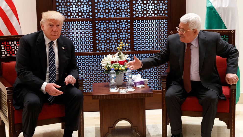 USA:s president Donald Trump och palestinernas president Mahmoud Abbas vid ett möte i Israel förra året.