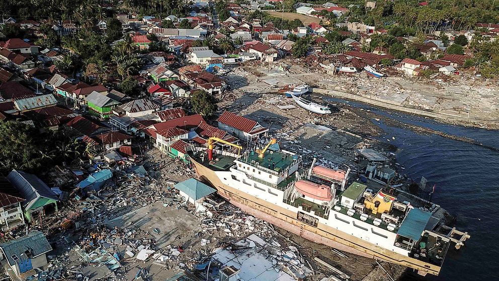 Varningssystemet fungerade inte när tsunamin slog in mot Indonesien.