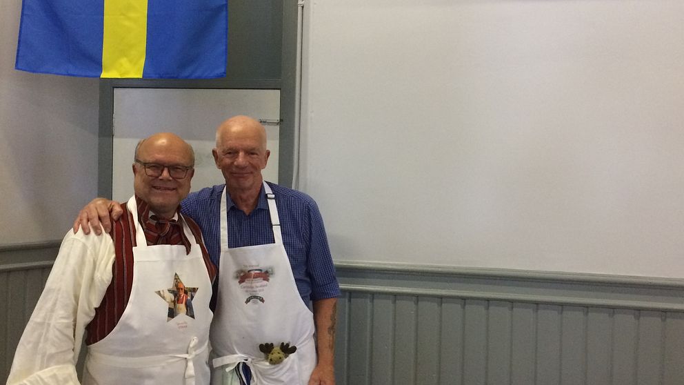 Stockholmsbon Calle Myrsell och Hallänningen Per Carlsson hamnade båda på första i tävlingsgrenen traditionell grötkokning.