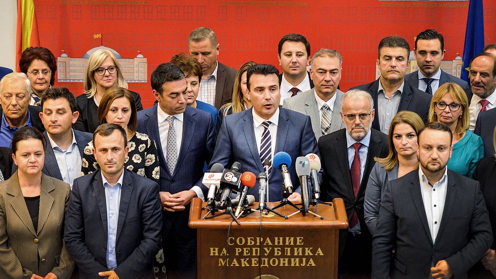 Premiärminister Zoran Zaev höll under fredagskvällen en pressträff efter att parlamentet röstat ja till ett lagförslag om att byta namn till Republiken Nordmakedonien.