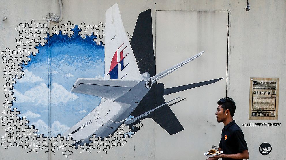 I Shah Alam, utanför Kuala Lumpur, finns denna väggmålning föreställande Malaysia Air-planet som försvann i mars 2014 – och ännu inte har hittats. Arkivbild.