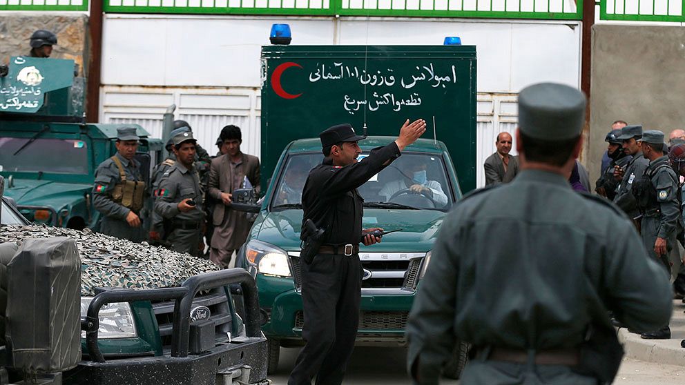 Flera döda efter skottlossning på Kabul-sjukhus.