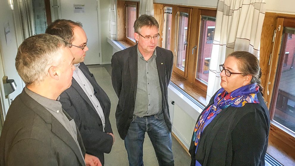Rikskronofogde Christina Gellerbrant Hagberg i samtal med företrädare för Hudiksvalls kommun.