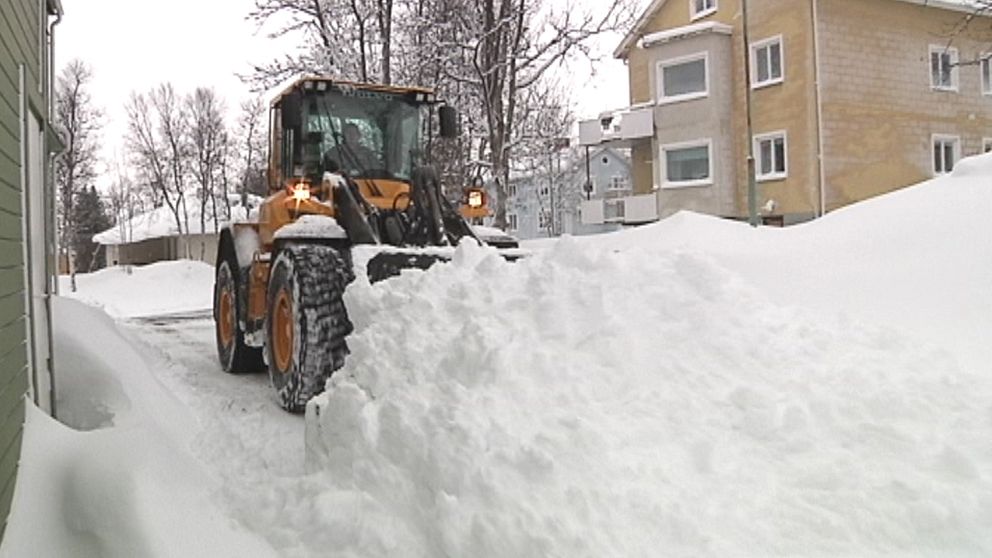 Uppåt 30 cm snö hade kommit i Kiruna under natten till den 29 april.